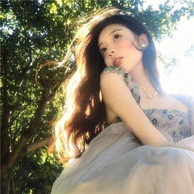艳谍飘香